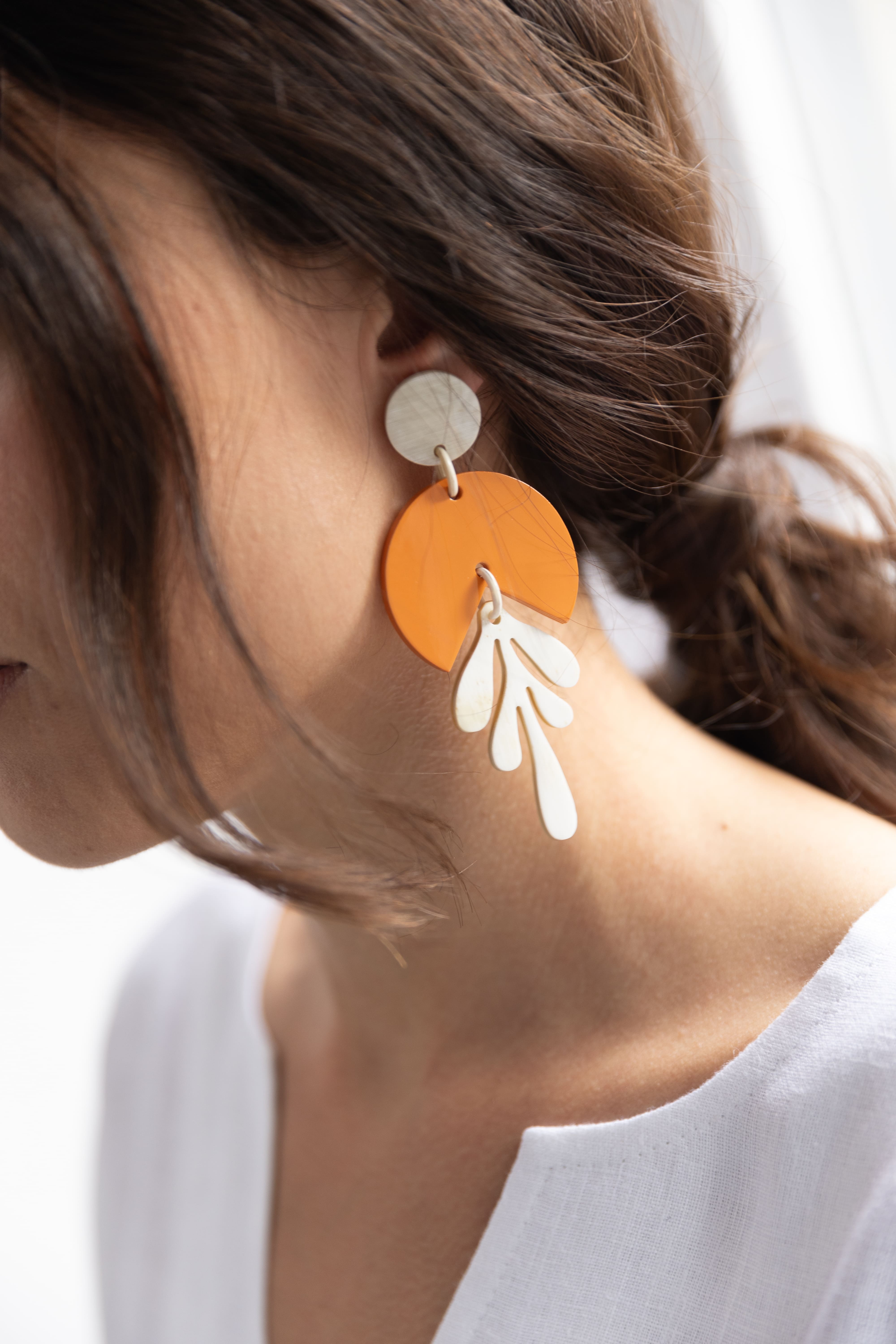 PAMPA Horn Earrings - Coral
