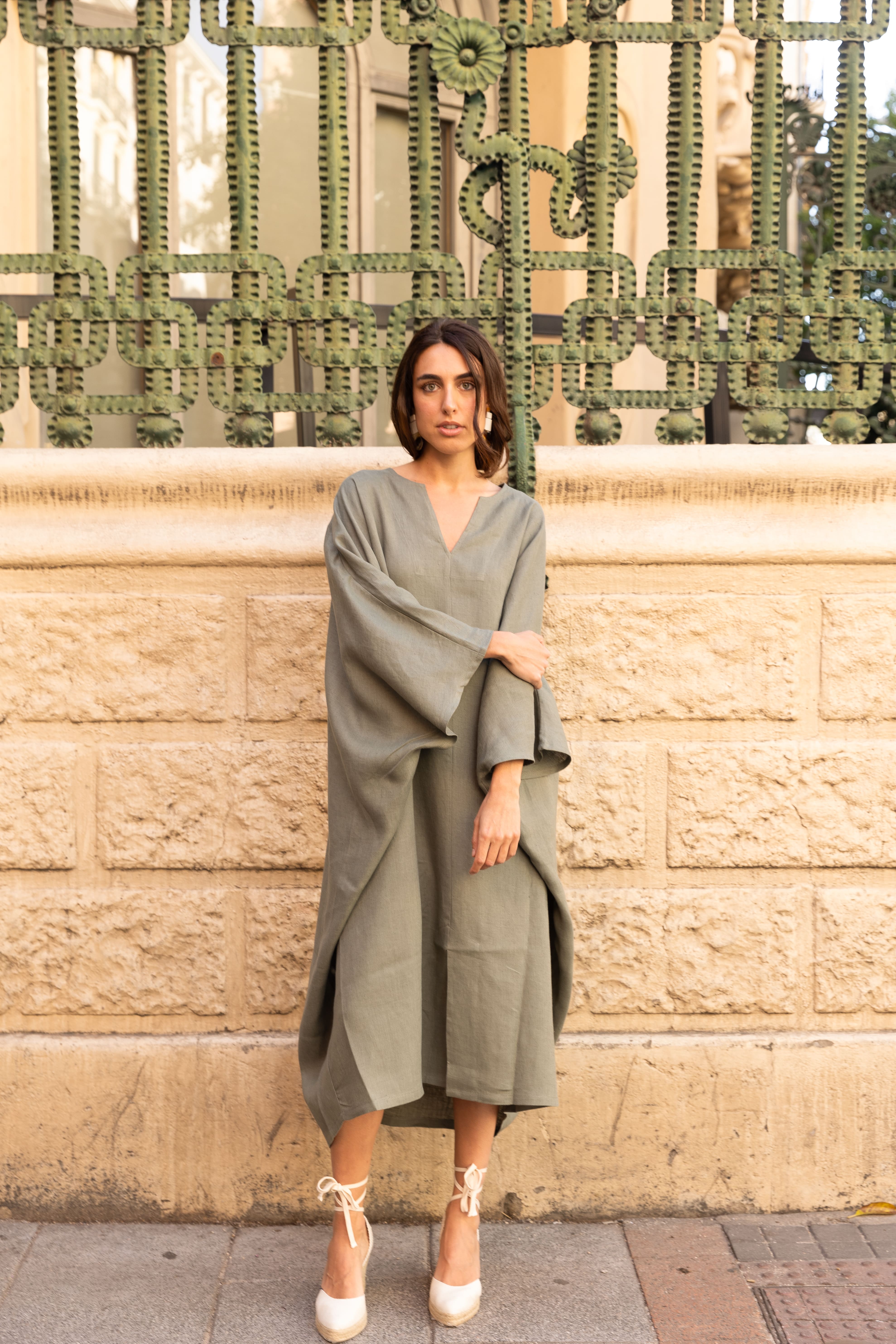 MACONDO City Caftan - Moss Green