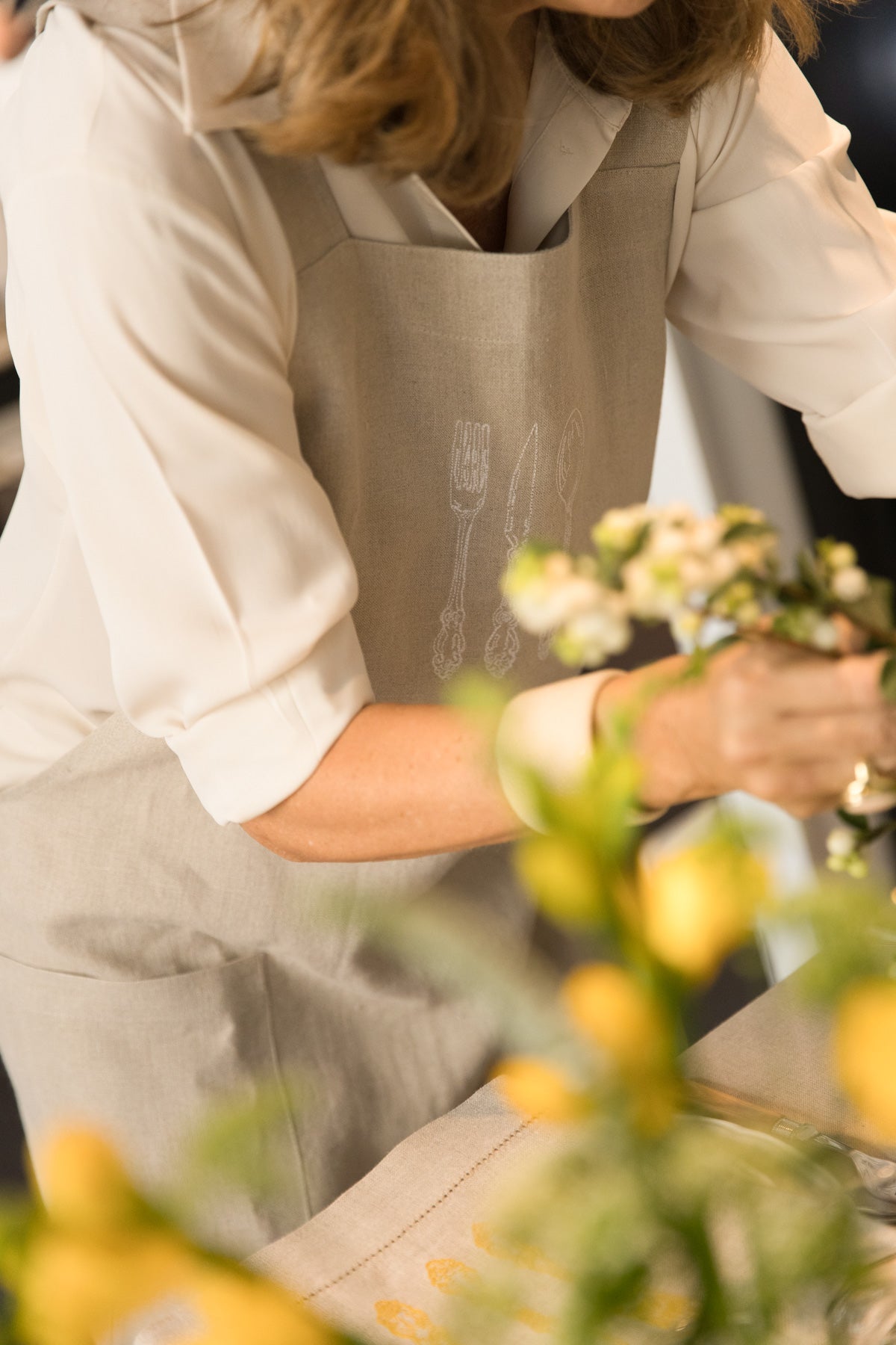 SABOR Pure Linen Apron - Natural & White