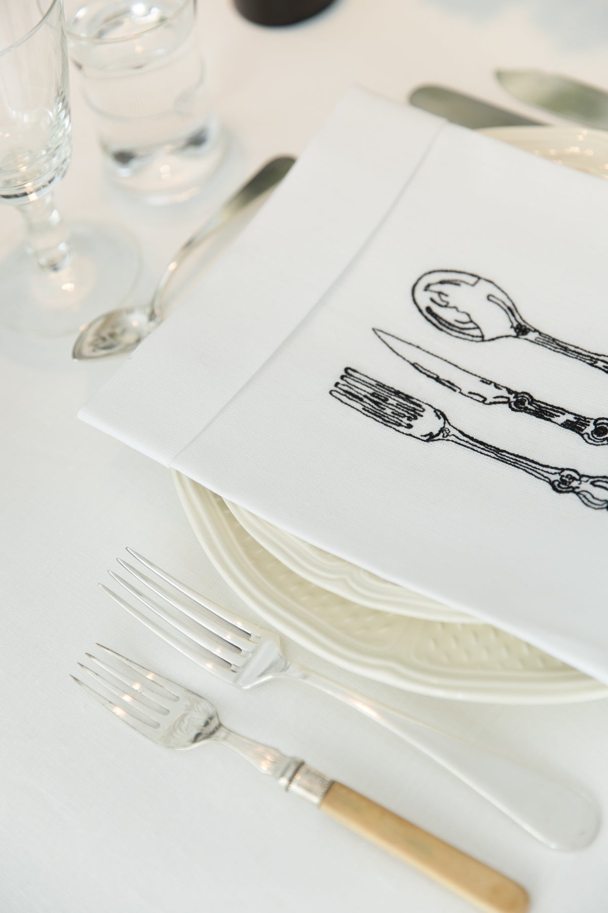 SABOR 4 Napkins & 4 Placemats - Black
