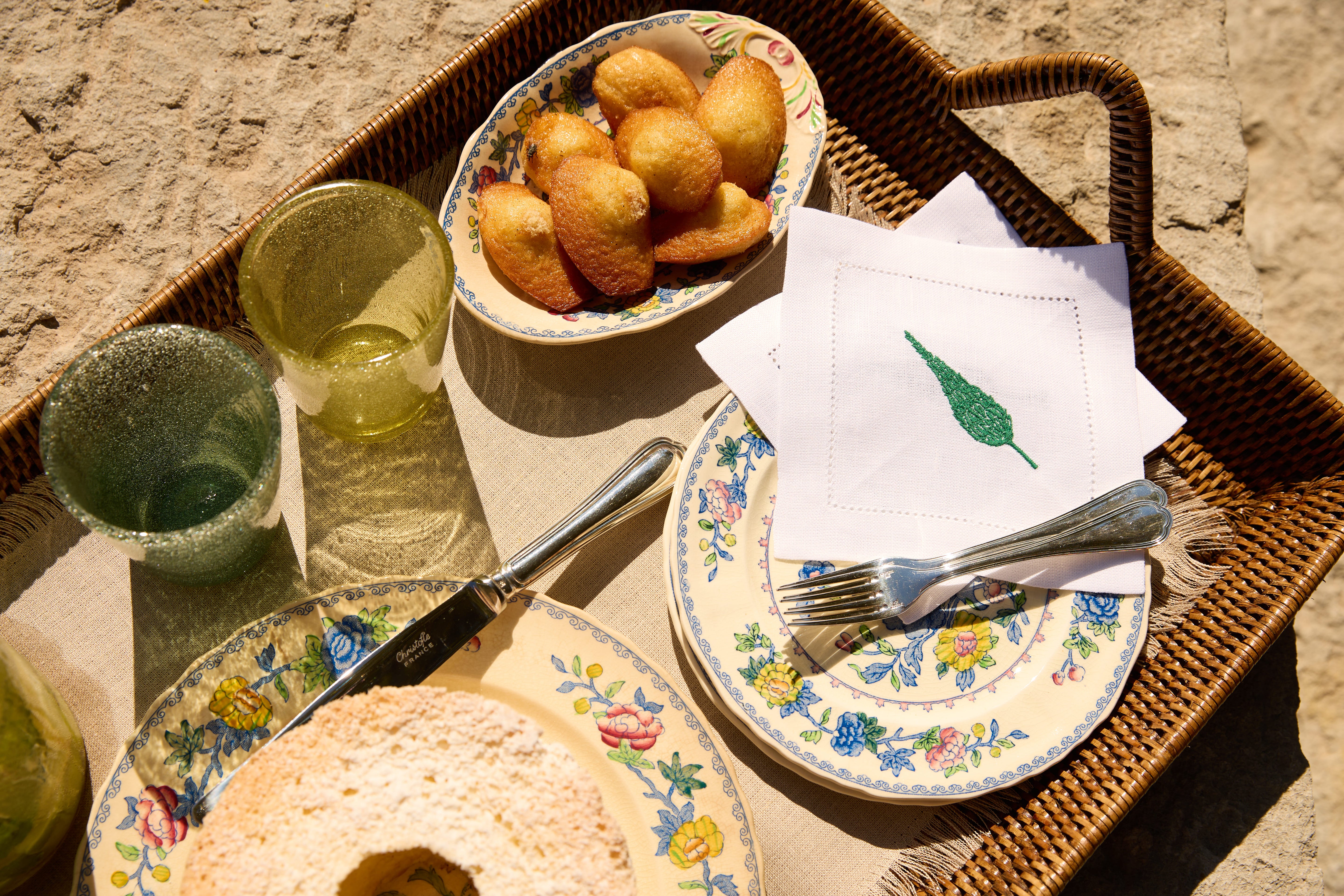 AGRA Set of 8 linen cocktail napkins