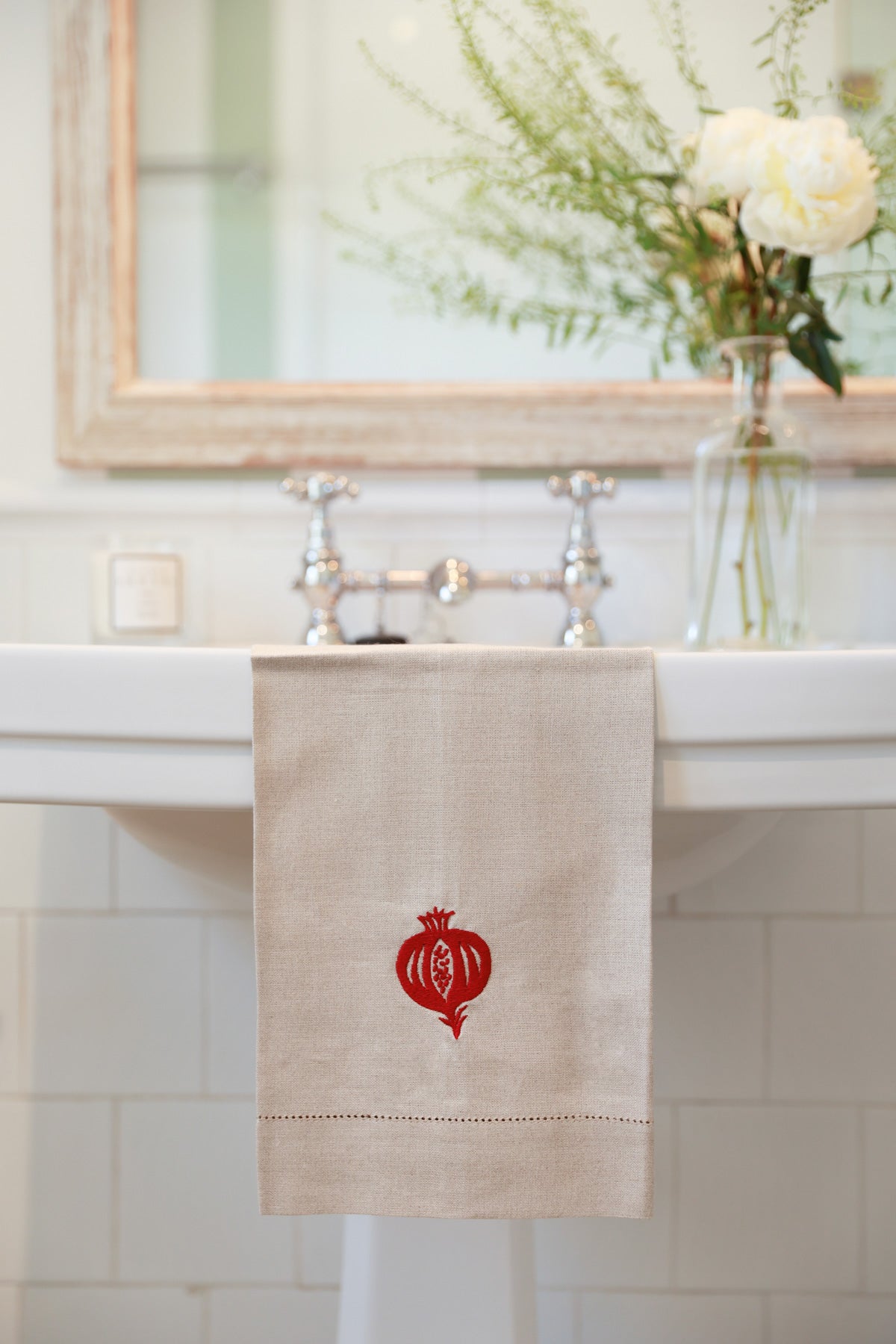GRANADA Linen Guest Towel - Natural & Red