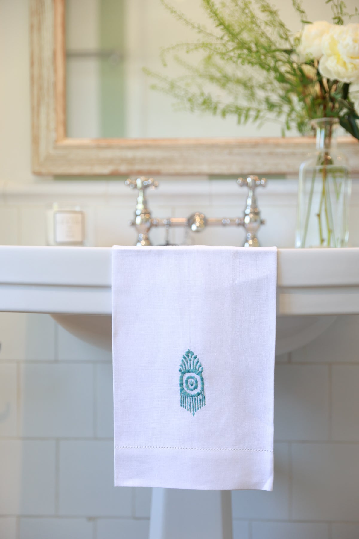 MACONDO Linen Guest Towel - Blue