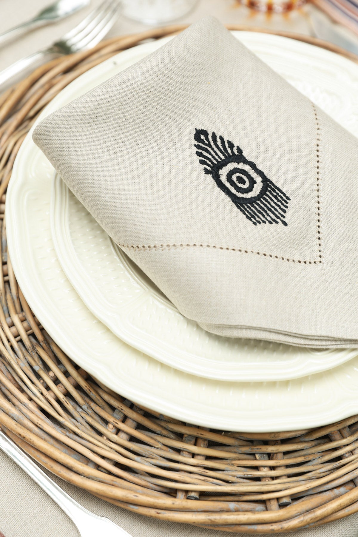 MACONDO 4 Napkins & 4 Placemats - Natural & Black