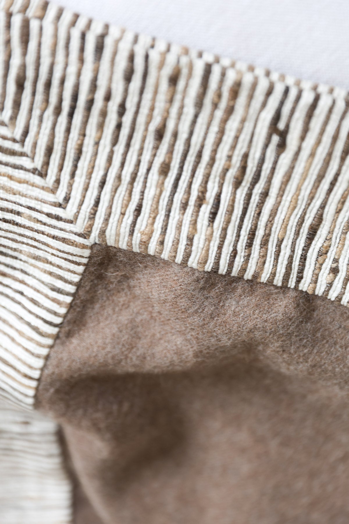 KAVANAGH Baby Alpaca & Silk Throw - Brown