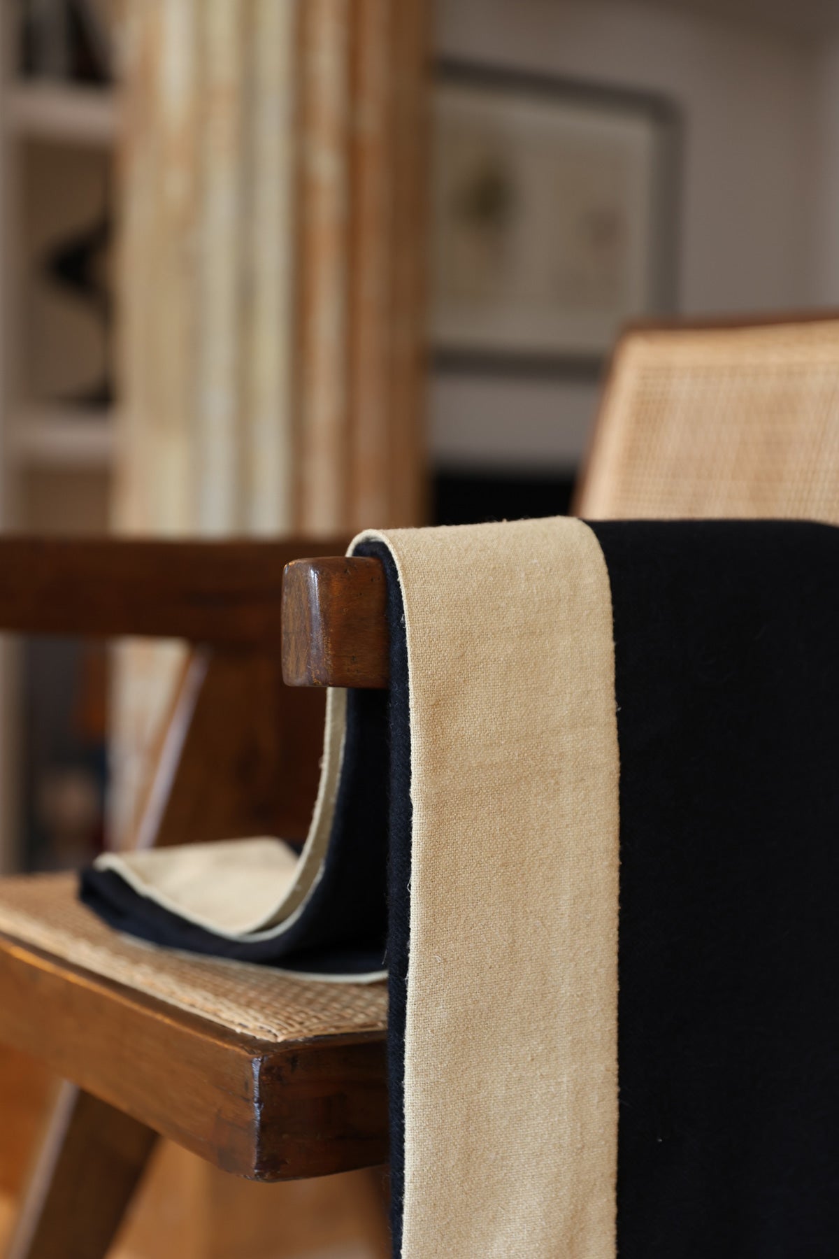KAVANAGH Baby Alpaca & Silk Throw - Black