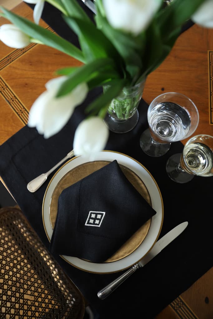 PAMPA 4 Napkins & 4 Placemats - Black