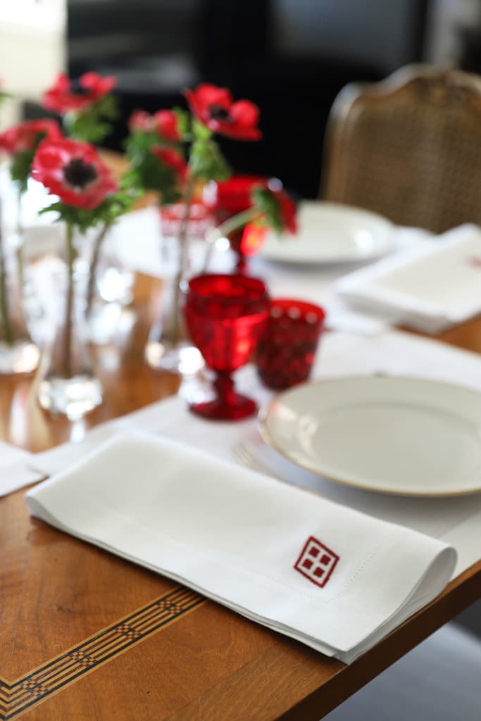 PAMPA 4 Napkins & 4 Placemats - White & Red