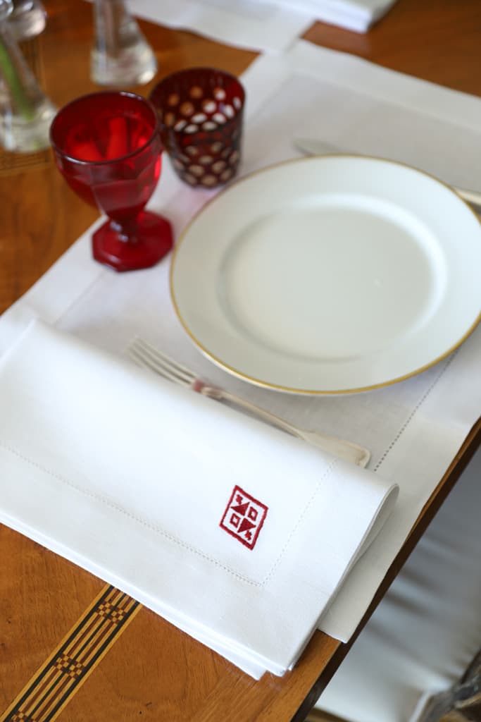 PAMPA 4 Napkins & 4 Placemats - White & Red