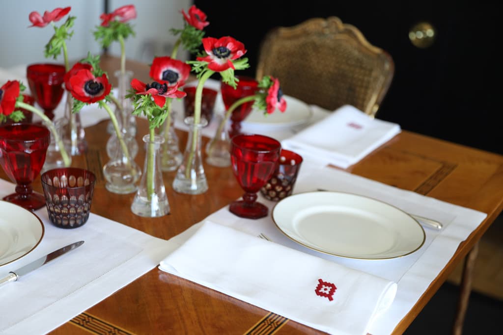 PAMPA 4 Napkins & 4 Placemats - White & Red
