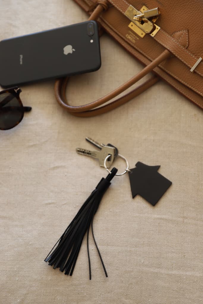 PAMPA Keychain - House in Black