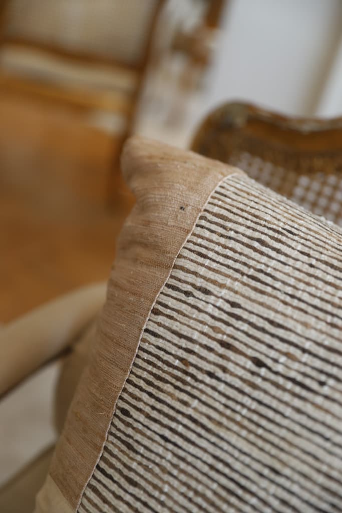 KAVANAGH Rustic Silk Cushion 50x50 - Beige