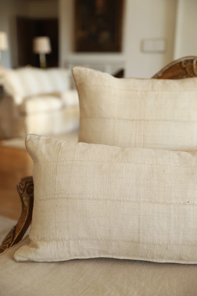 MALI Cotton & Silk Cushion 70x35