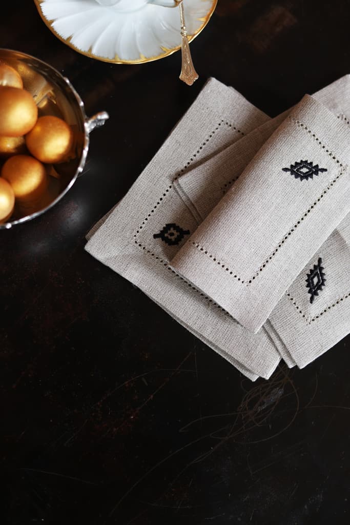 PAMPA Set of 8 linen cocktail napkins - Natural