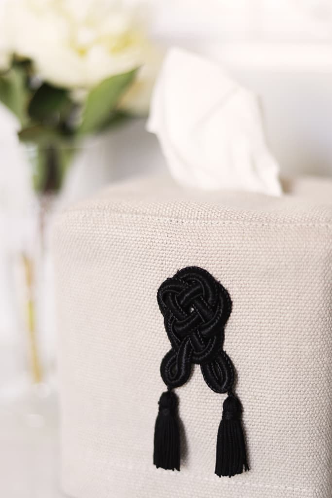 SEVILLA Linen tissue box cover – Natural