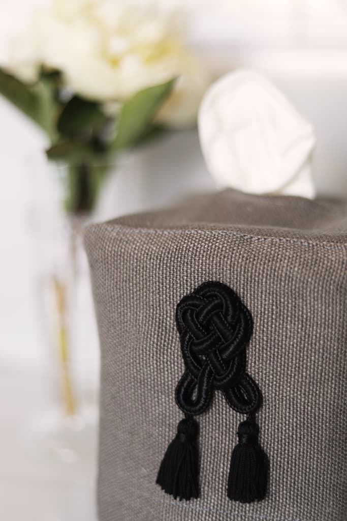 SEVILLA Linen tissue box cover – Grey
