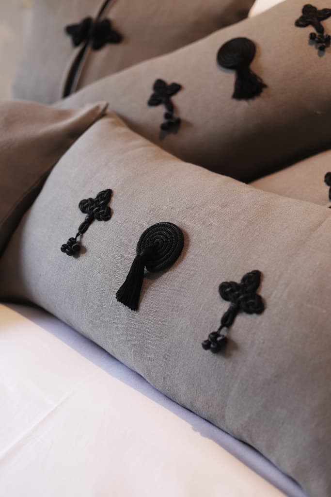 SEVILLA Linen cushion 70x35 - Grey