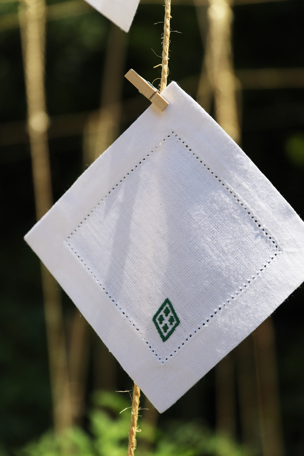 PAMPA Set of 8 linen cocktail napkins - Green