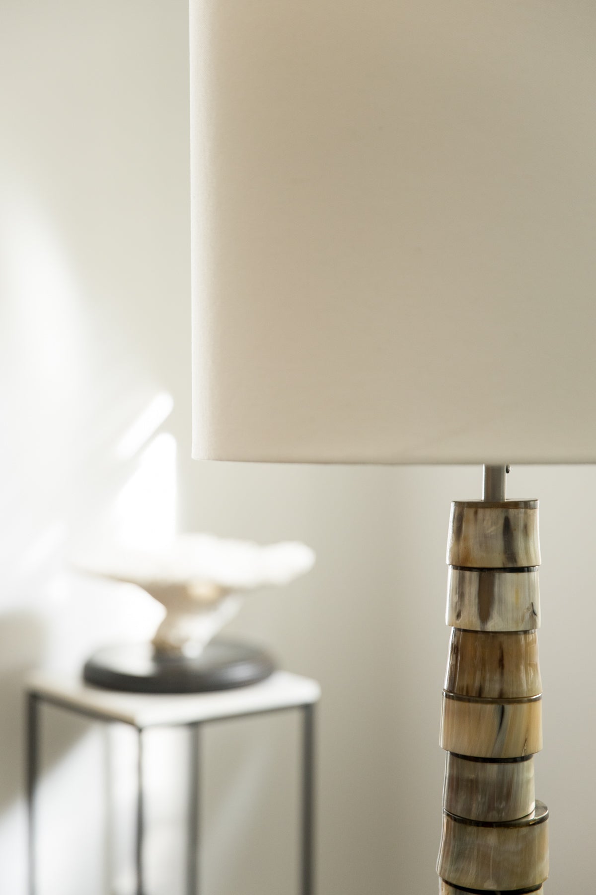 PAMPA Table Lamp - White