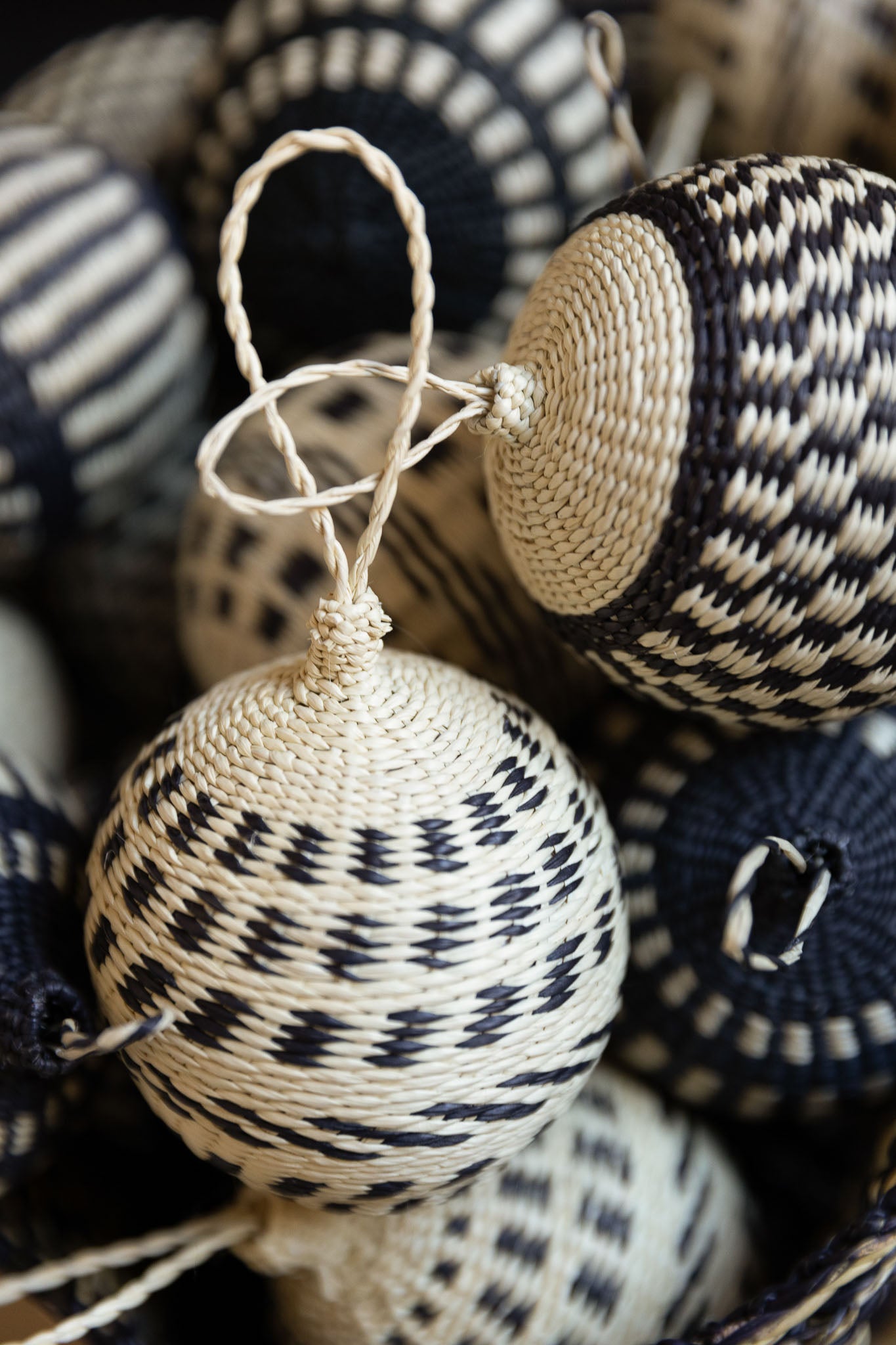 MIBAOBAB BENEFIT CHRISTMAS TREE ORNAMENTS (Set of 4)