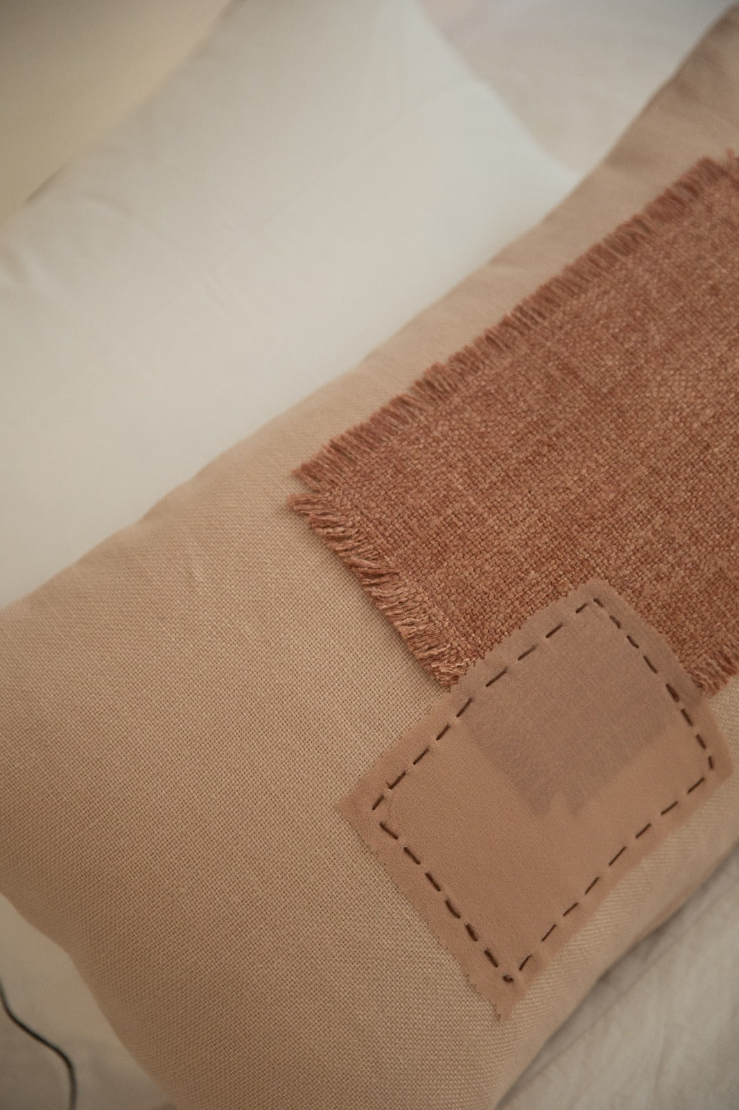 SABOR Linen & Silk Cushion 55x35 - Dusty Pink