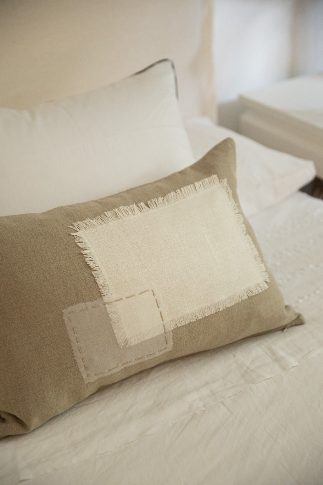 SABOR Linen & Silk Cushion 55x35 - Natural