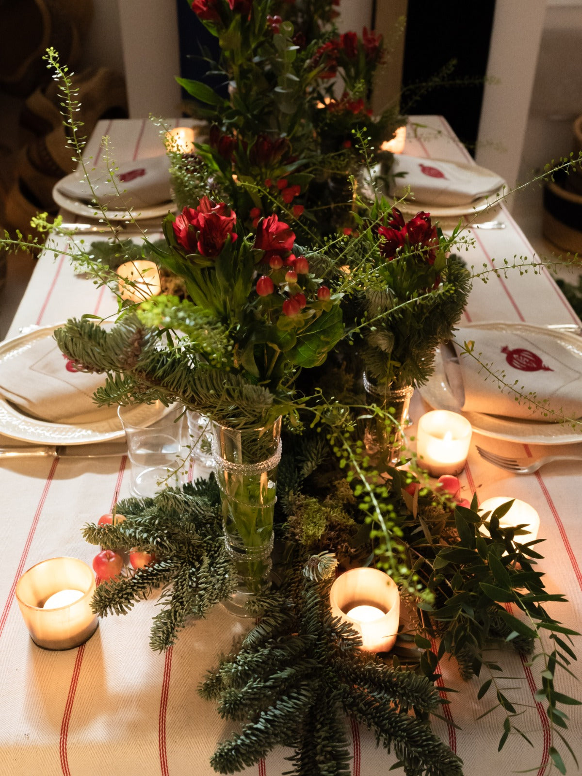 GRANADA Natural Christmas Table Bundle - For 10 guests