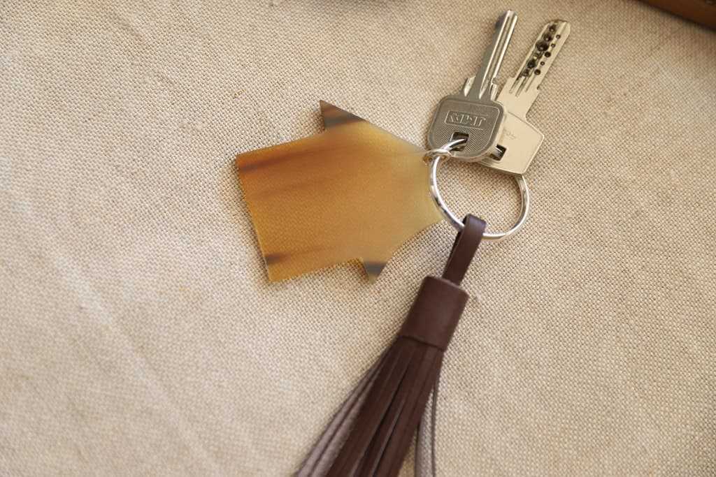 PAMPA Keychain - House in Natural