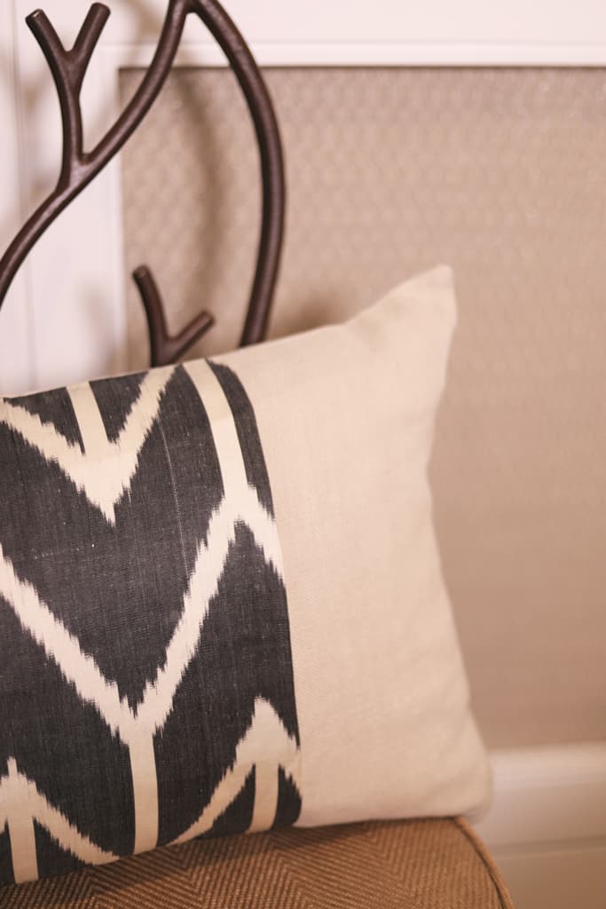 TASHKENT Linen cushion 50x30cm - Arrow