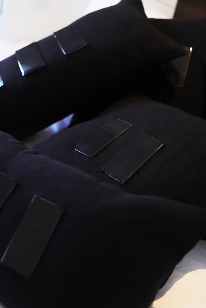 PAMPA Linen Cushion 70x35 - Black