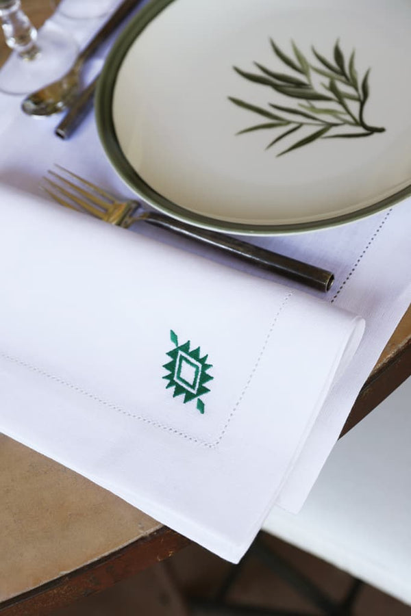 PAMPA Set of 4 Oversized Linen Napkins - White & Green