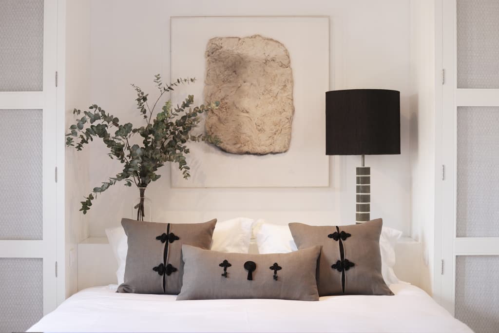 SEVILLA Linen & silk cushion 50x50 - Grey