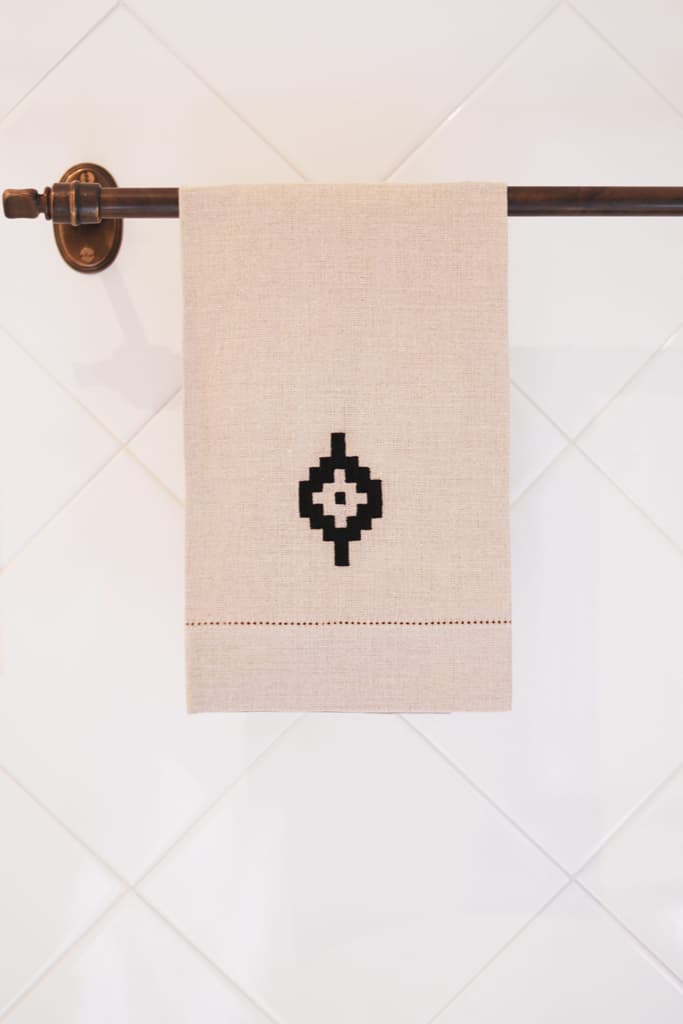 PAMPA Linen Guest Towel - Natural