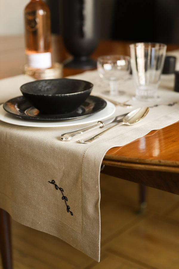 PABLO Pure Linen Table Runner - Natural