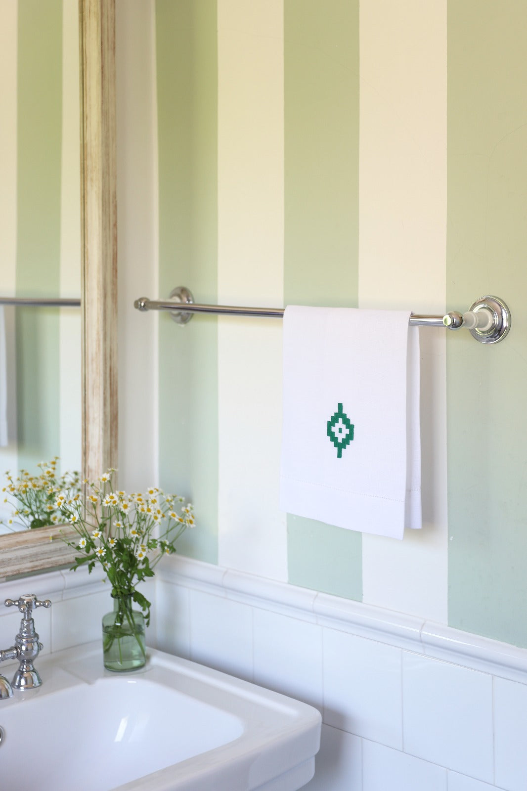 PAMPA Linen Guest Towel - Green