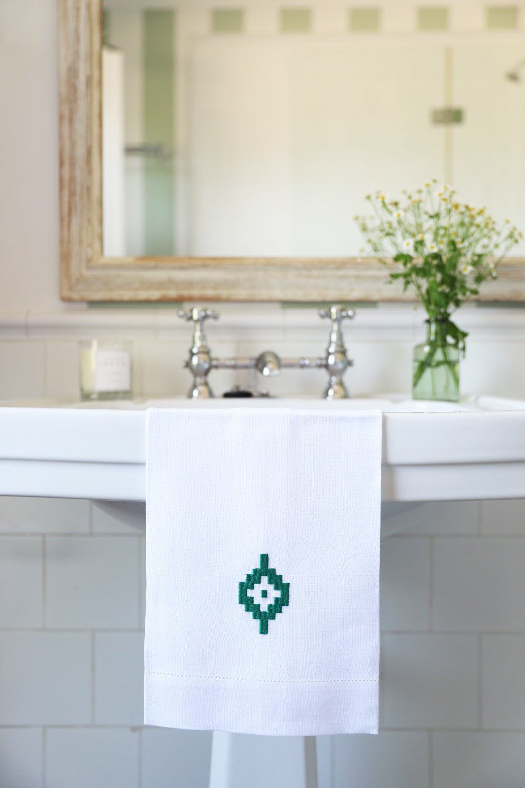 PAMPA Linen Guest Towel - Green